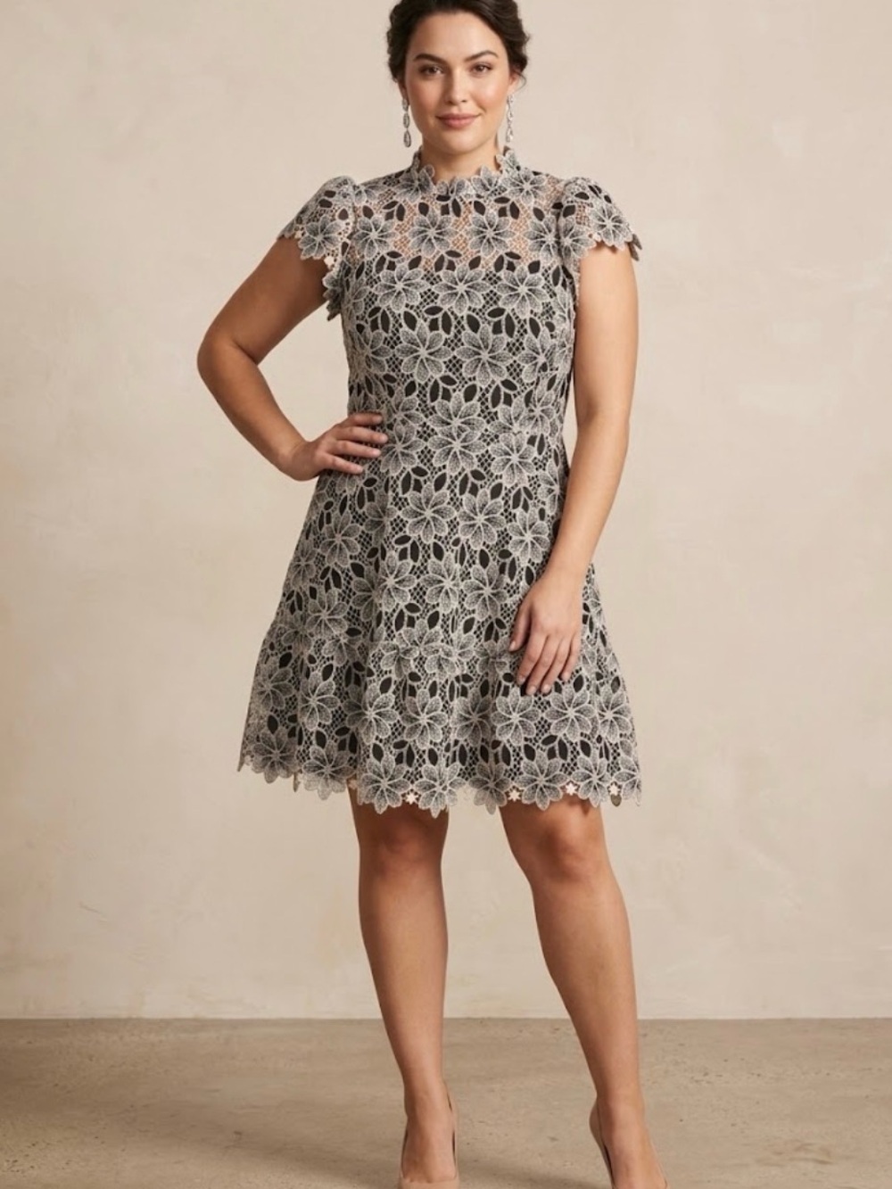 Shoshanna Floral Guipure Lace Mini Dress Mock Neck Flutter Sleeve Scallop Hem 12